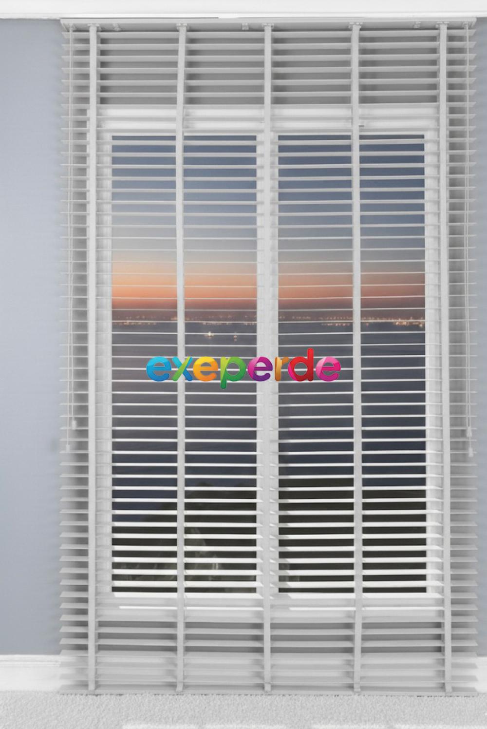 Premium Açık Gri Ahşap Jaluzi | %100 Doğal Ahşap