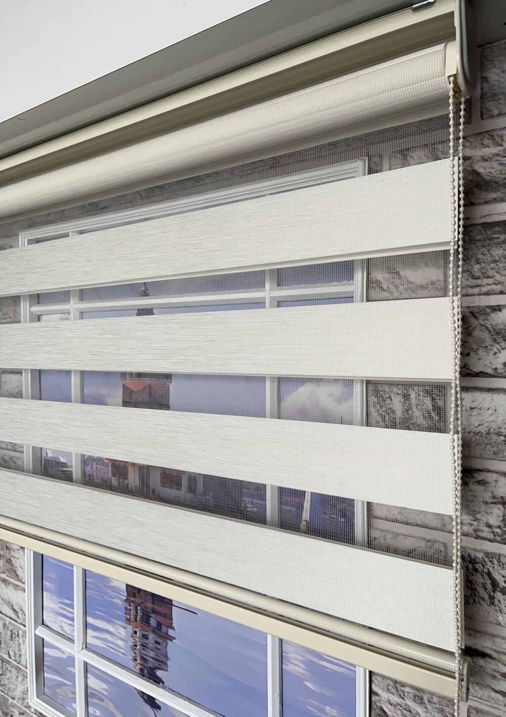 Açık Krem Zebra Perde