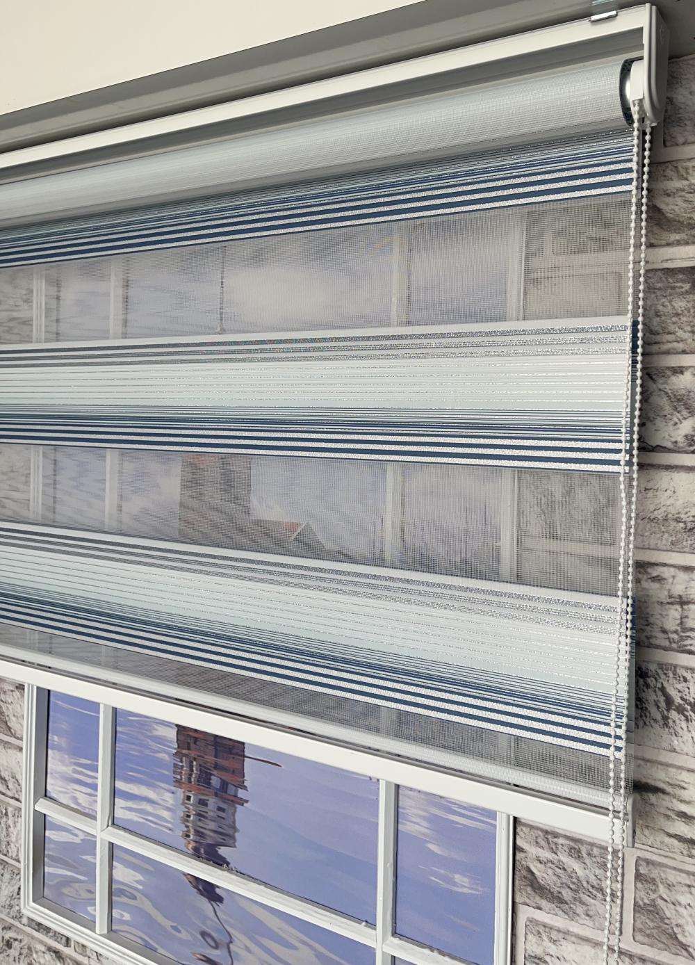 Parliament Mavisi Gümüş Simli Zebra Perde