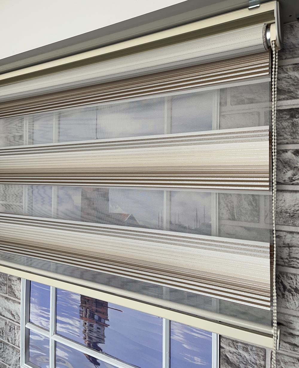 Premium Kahve Gümüş Simli Zebra Perde-%100 Işık Kontrollü