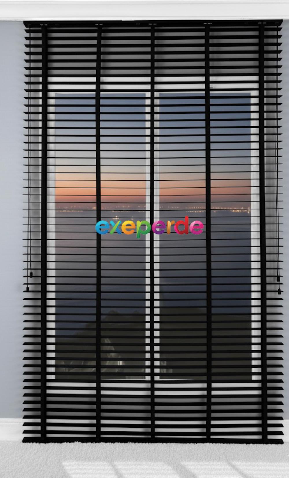 Premium Siyah Ahşap Jaluzi | %100 Doğal Ahşap